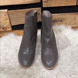 Marc by Marc Jacobs Grey Cracked Leather
Ankle Boots Size 41 EU 10 US